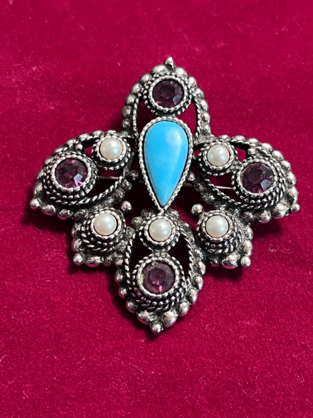 Vintage Sarah Coventry Imperial Brooch